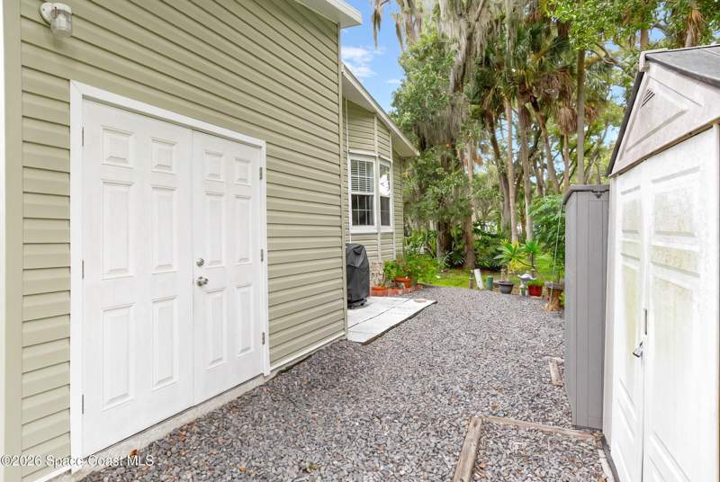 3 bedroom Manufactured Home at 379 Holiday Park Boulevard, Port Malabar Holiday Park Unit 1, Palm Bay — photo 5