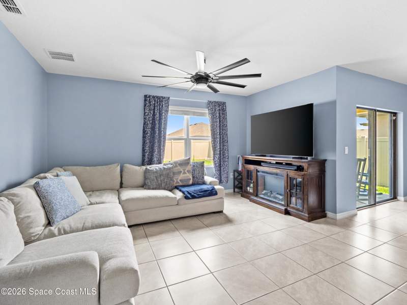 4 bedroom Single Family Residence at 1814 Farmhouse Road, Cypress Bay Preserve Phase 2, Palm Bay — photo 5