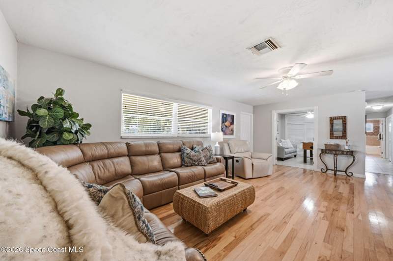 4 bedroom Single Family Residence at 2504 Plantation Drive, Golfview Park Sec 1, Melbourne — photo 5