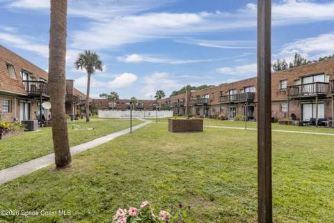 1300 Arlington Lane #116, Palm Bay FL - photo 17 of 20