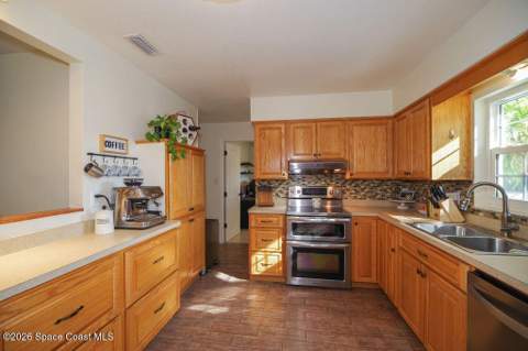 960 Kings Post Road, Rockledge FL - photo 11 of 34