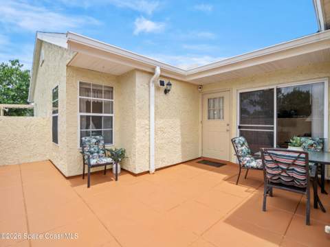 1445 Malibu Circle #107, Palm Bay FL - photo 19 of 33