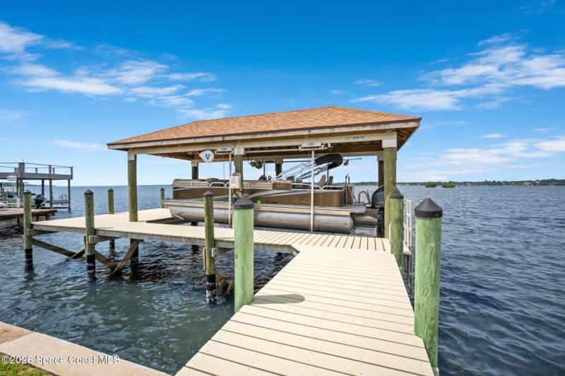 3 bedroom Single Family Residence at 1185 Carrigan Boulevard, Riverside Replat of, Merritt Island — photo 3