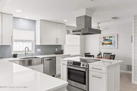 1185 Carrigan Boulevard, Merritt Island FL - photo 6 of 45