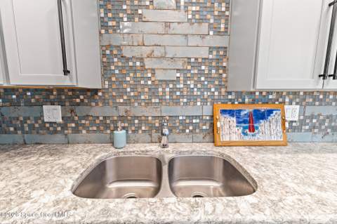 8767 Live Oak Court, Cape Canaveral FL - photo 10 of 40