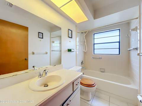 132 Oak Lake Road, Melbourne FL - photo 17 of 24