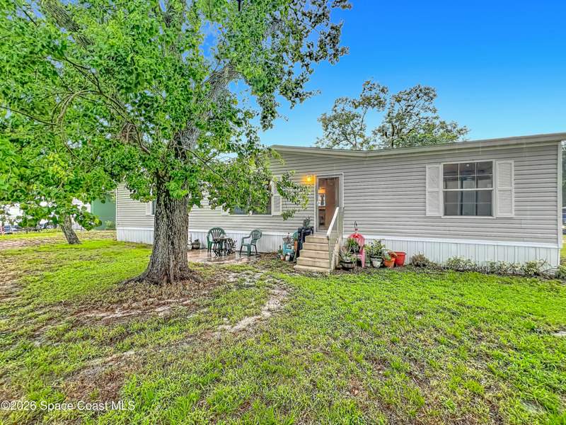3 bedroom Manufactured Home at 315 Nice Court, Colony Park, Merritt Island — photo 4