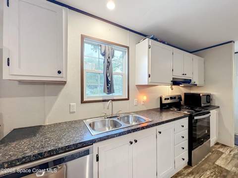 315 Nice Court, Merritt Island FL - photo 24 of 86