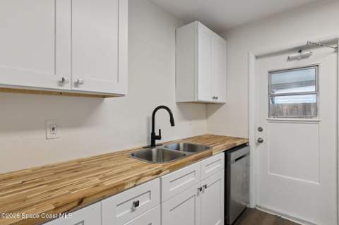 1061 Bianca Drive, Palm Bay FL - photo 12 of 28