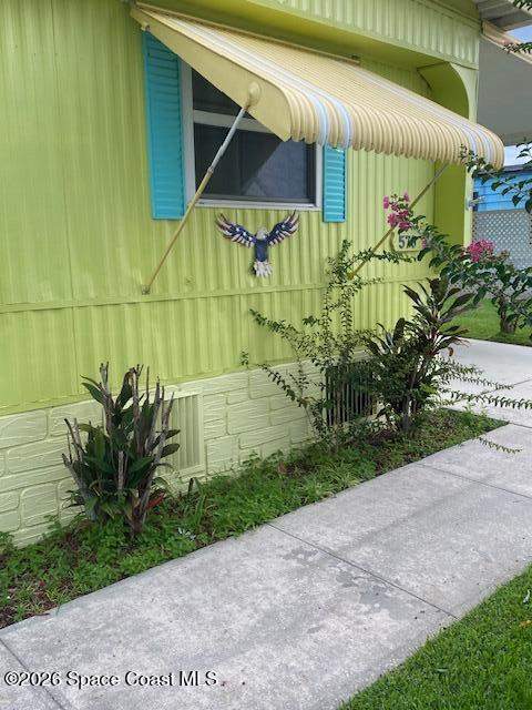 2 bedroom Manufactured Home at 570 Marnie Circle, Hollywood Estates, West Melbourne — photo 3