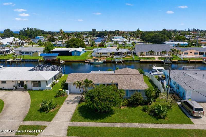 3 bedroom Single Family Residence at 479 Sandpiper Drive, Waterway Estates, Satellite Beach — photo 5