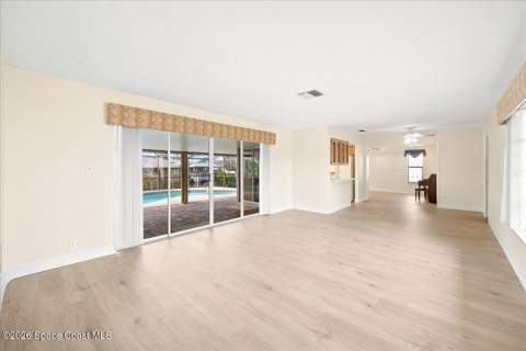 424 Cardinal Drive, Satellite Beach FL - photo 6 of 28