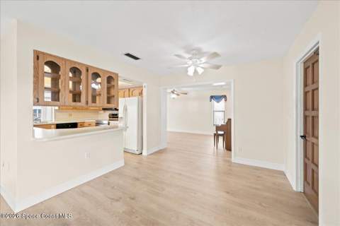424 Cardinal Drive, Satellite Beach FL - photo 7 of 28