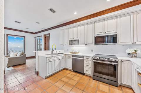 5595 S Highway A1a, Melbourne Beach FL - photo 15 of 63