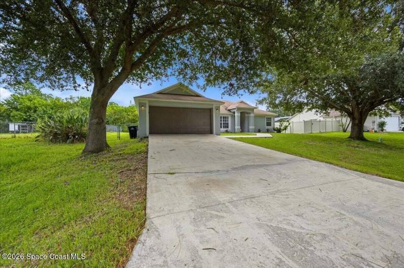 3 bedroom Single Family Residence at 1765 Tharp Road, Port Malabar Unit 17, Palm Bay — photo 2