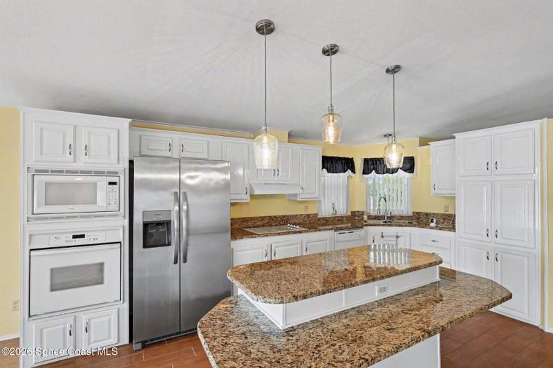 3 bedroom Manufactured Home at 173 Scenic Drive #286, Northwest Lakes Condo Ph IV, Cocoa — photo 5