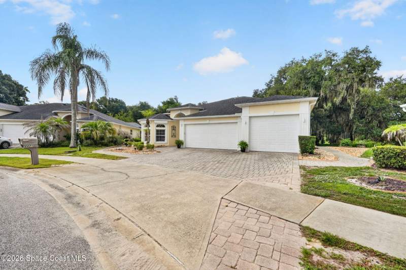 3 bedroom Single Family Residence at 4421 Sugarberry Lane, Birchwood Forest, Titusville — photo 3