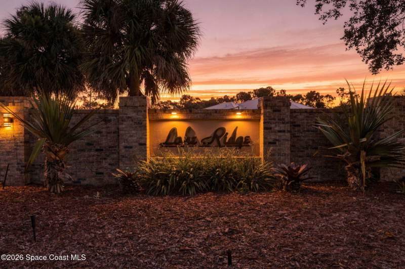 4 bedroom Single Family Residence at 8605 Lake Ridge Drive, Lake Ridge, Palm Bay — photo 4