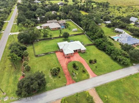 8605 Lake Ridge Drive, Palm Bay FL - photo 12 of 59