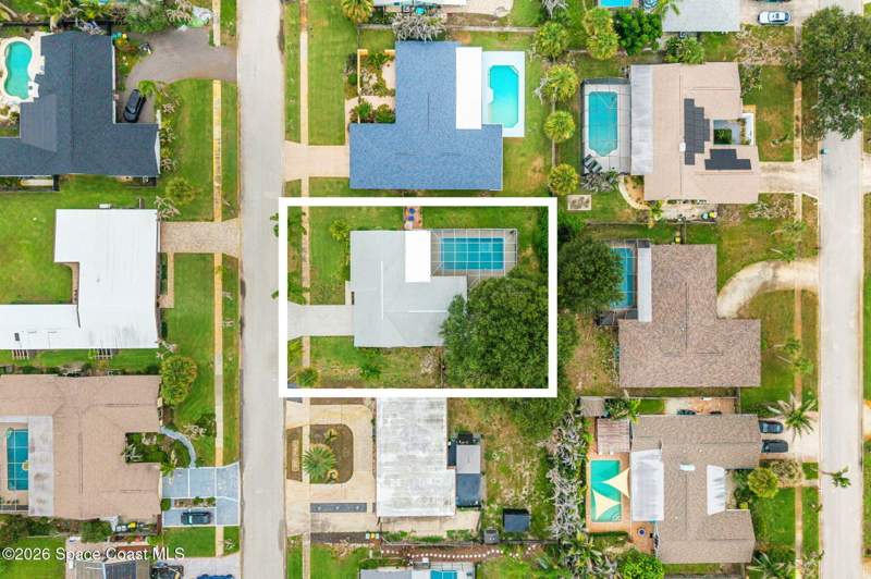 2 bedroom Single Family Residence at 215 Sand Pine Road, Indialantic, Indialantic — photo 3