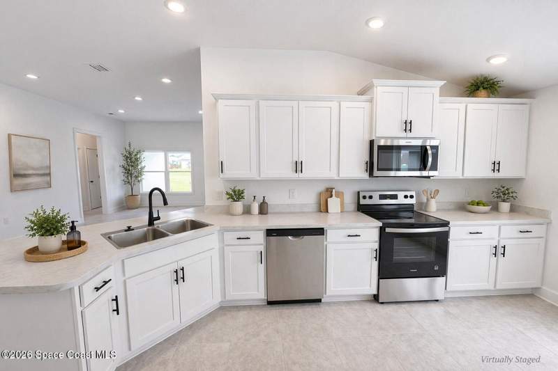 4 bedroom Single Family Residence at 1335 Kylar Drive, St. Johns Preserve, Palm Bay — photo 3