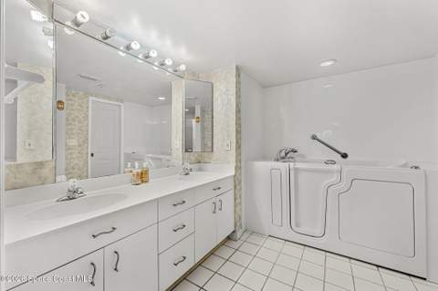 8700 Ridgewood Avenue #B202, Cape Canaveral FL - photo 22 of 44