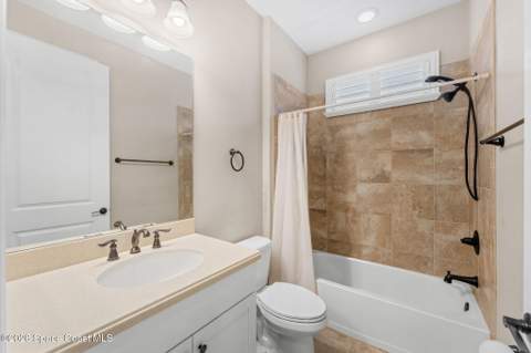 8224 Loren Cove Drive, Melbourne FL - photo 21 of 42