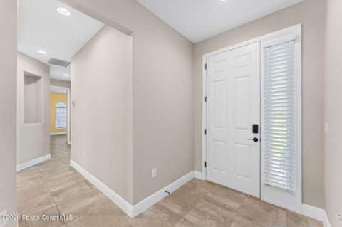 8224 Loren Cove Drive, Melbourne FL - photo 19 of 42