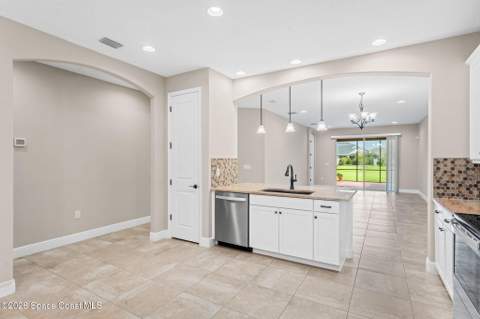 8224 Loren Cove Drive, Melbourne FL - photo 10 of 42