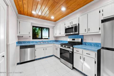 3100 S Atlantic Avenue #203, Cocoa Beach FL - photo 7 of 29
