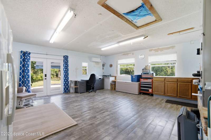 3 bedroom Single Family Residence at 2300 Hall Road, Malabar, Malabar — photo 5