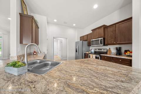 675 Kempten Street, Palm Bay FL - photo 10 of 19