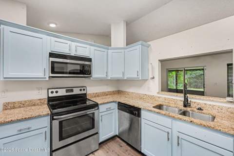 6289 Leonard Avenue, Cocoa FL - photo 7 of 31