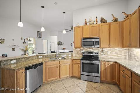 3385 Soft Breeze Circle, West Melbourne FL - photo 19 of 45