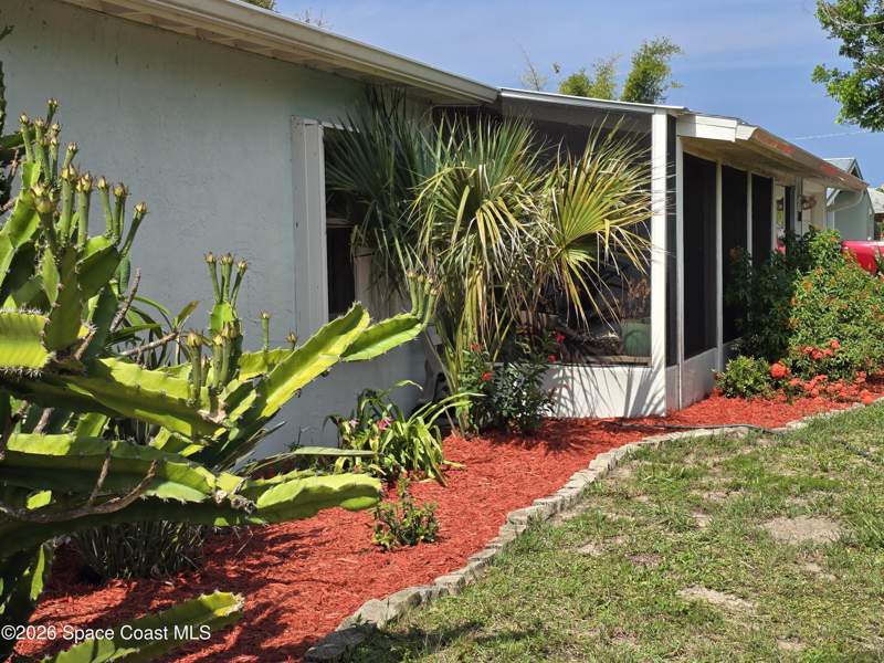 3 bedroom Single Family Residence at 340 Avenida Del Sol, Ocean Park 2nd Addn To, Indialantic — photo 3