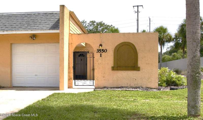 2 bedroom Condominium at 3550 Dairy Road #1, Oak Park Villas of Brevard Condo, Titusville — photo 1