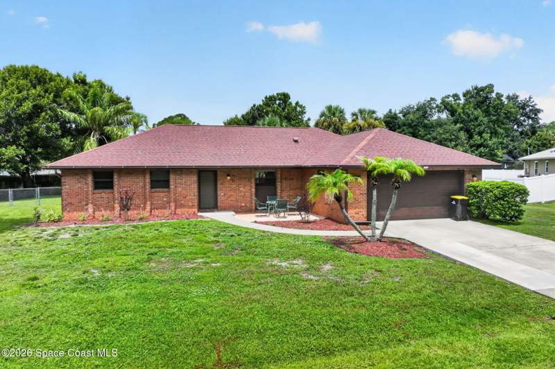 3 bedroom Single Family Residence at 1038 Pellam Avenue, Port Malabar Unit 45, Palm Bay — photo 3