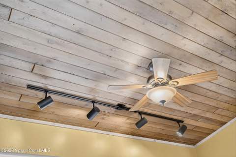 1038 Pellam Avenue, Palm Bay FL - photo 10 of 61