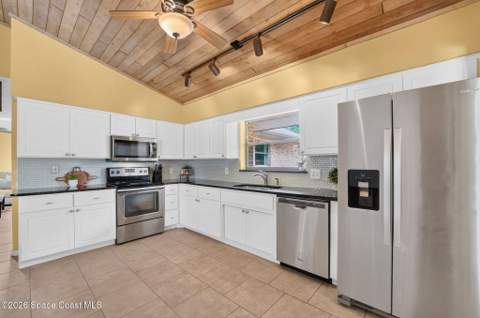 1038 Pellam Avenue, Palm Bay FL - photo 9 of 61