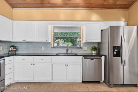 1038 Pellam Avenue, Palm Bay FL - photo 12 of 61
