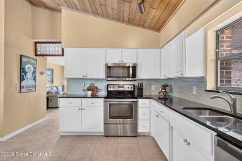 1038 Pellam Avenue, Palm Bay FL - photo 13 of 61