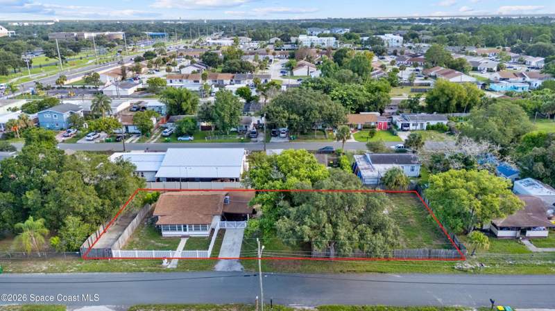 2 bedroom Single Family Residence at 1522 Licht Street, Resubd of Tract 11, Cocoa — photo 2