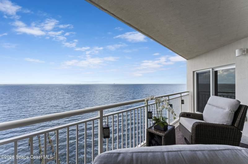2 bedroom Condominium at 1805 Riverside Drive #503, River Palms Condo, Titusville — photo 4