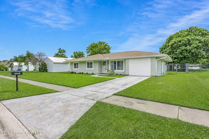 3 bedroom Single Family Residence at 1022 Hooper Avenue, Port Malabar Country Club Unit 8, Palm Bay — photo 3