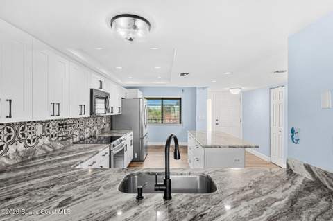 3220 River Villa Way #121, Melbourne Beach FL - photo 14 of 63