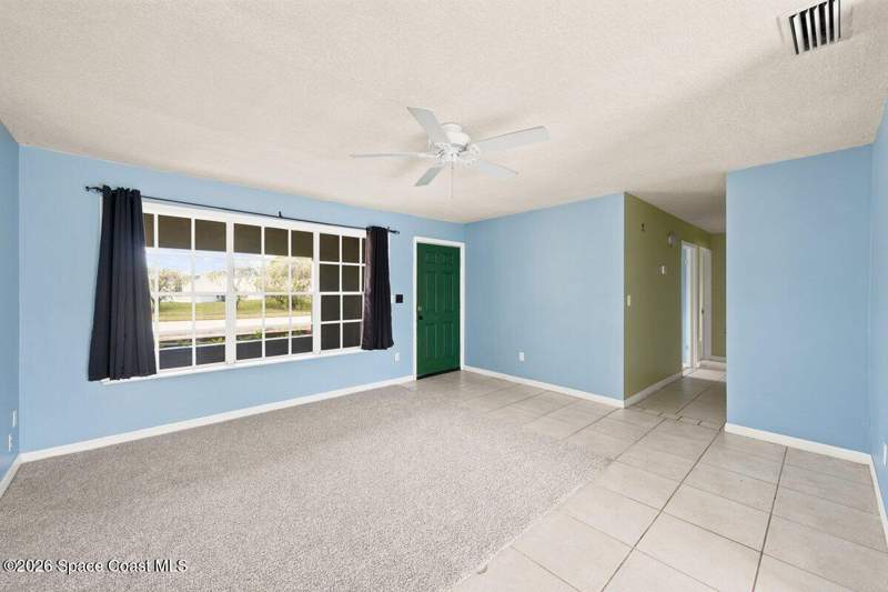 3 bedroom Single Family Residence at 915 Burn Drive, Port Malabar Unit 2, Palm Bay — photo 4