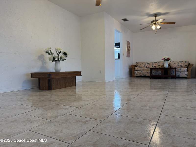 4 bedroom Single Family Residence at 1410 W Central Avenue, Surfside Estates Unit 3 Replat of Part of, Merritt Island — photo 5