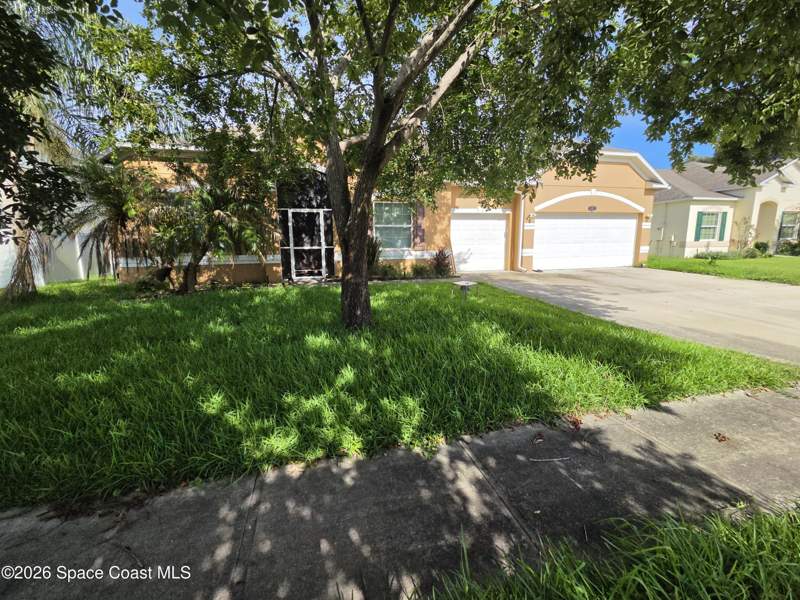4 bedroom Single Family Residence at 557 L M Davey Lane, Arbor Woods, Titusville — photo 2