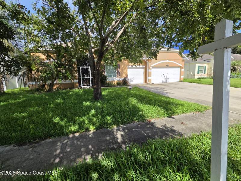 4 bedroom Single Family Residence at 557 L M Davey Lane, Arbor Woods, Titusville — photo 3