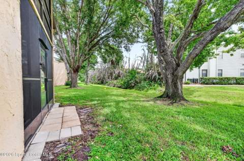 2345 Golf Lake Circle #911, Melbourne FL - photo 8 of 36